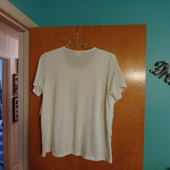 Cream color ladies tear blouse no rips no tears fr - Picture 2 of 3